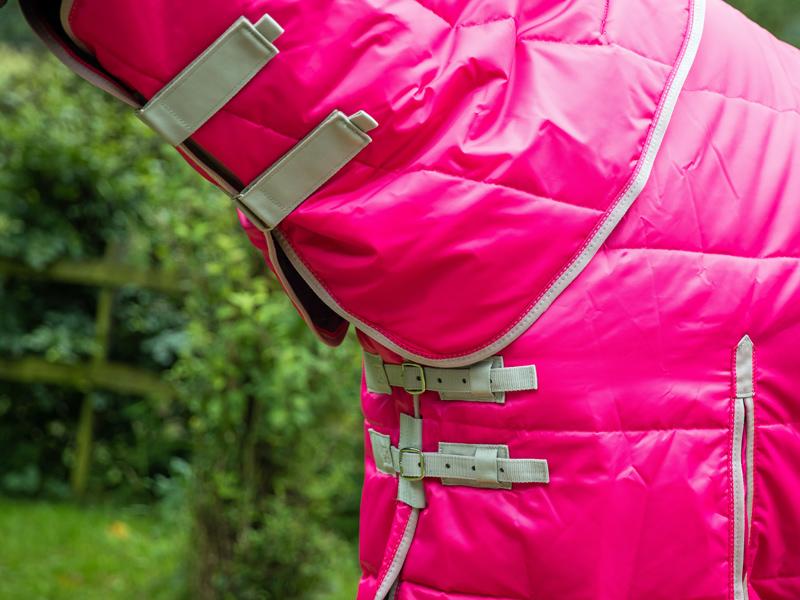 100g Stable Rug With Detachable Neck - Hi Vis Pink
