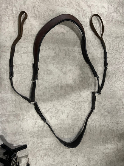 Free Motion Breastplate